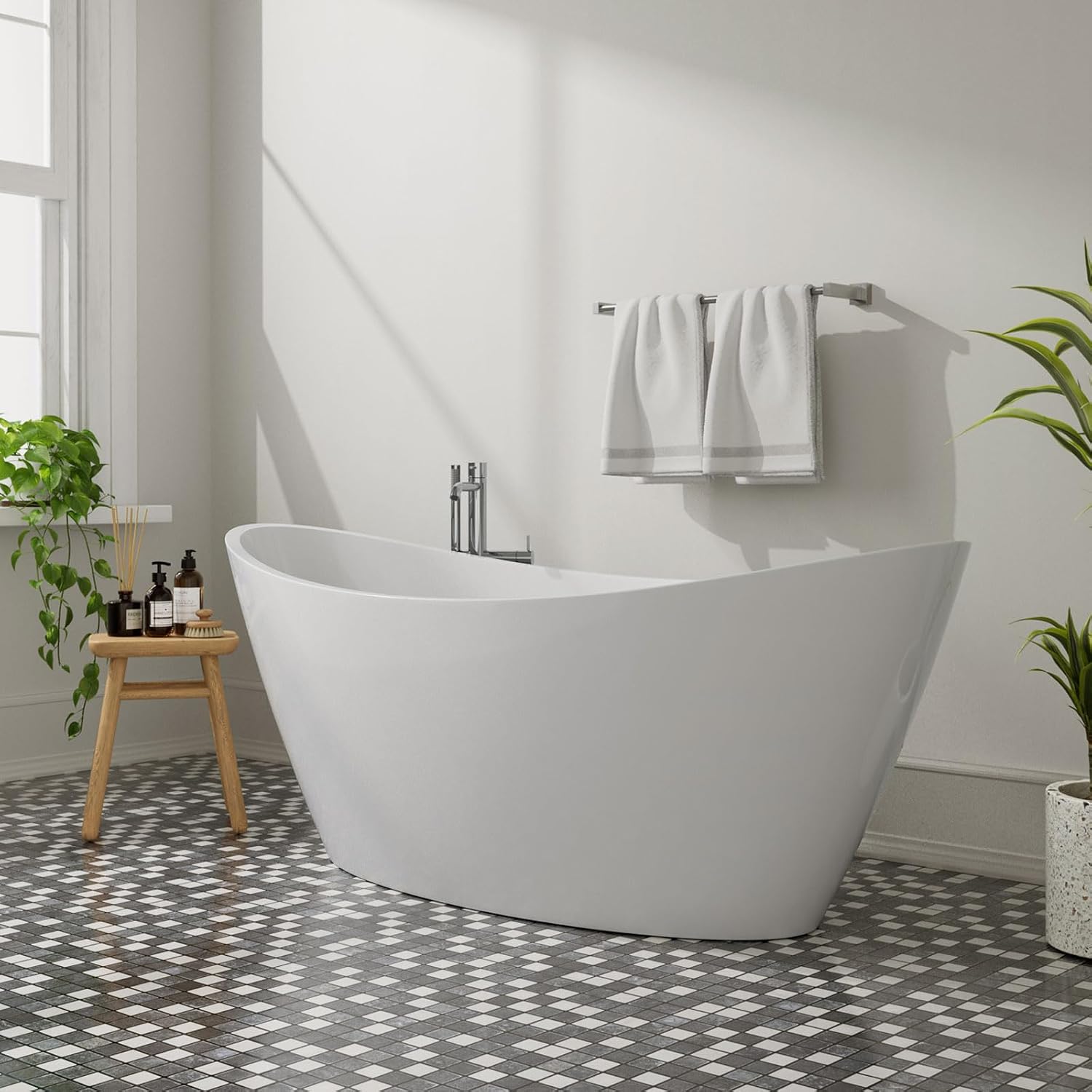 Freestanding Bathtub Acrylic Soaking SPA Modern Stand Alone Bathtubs in White 67 Inch