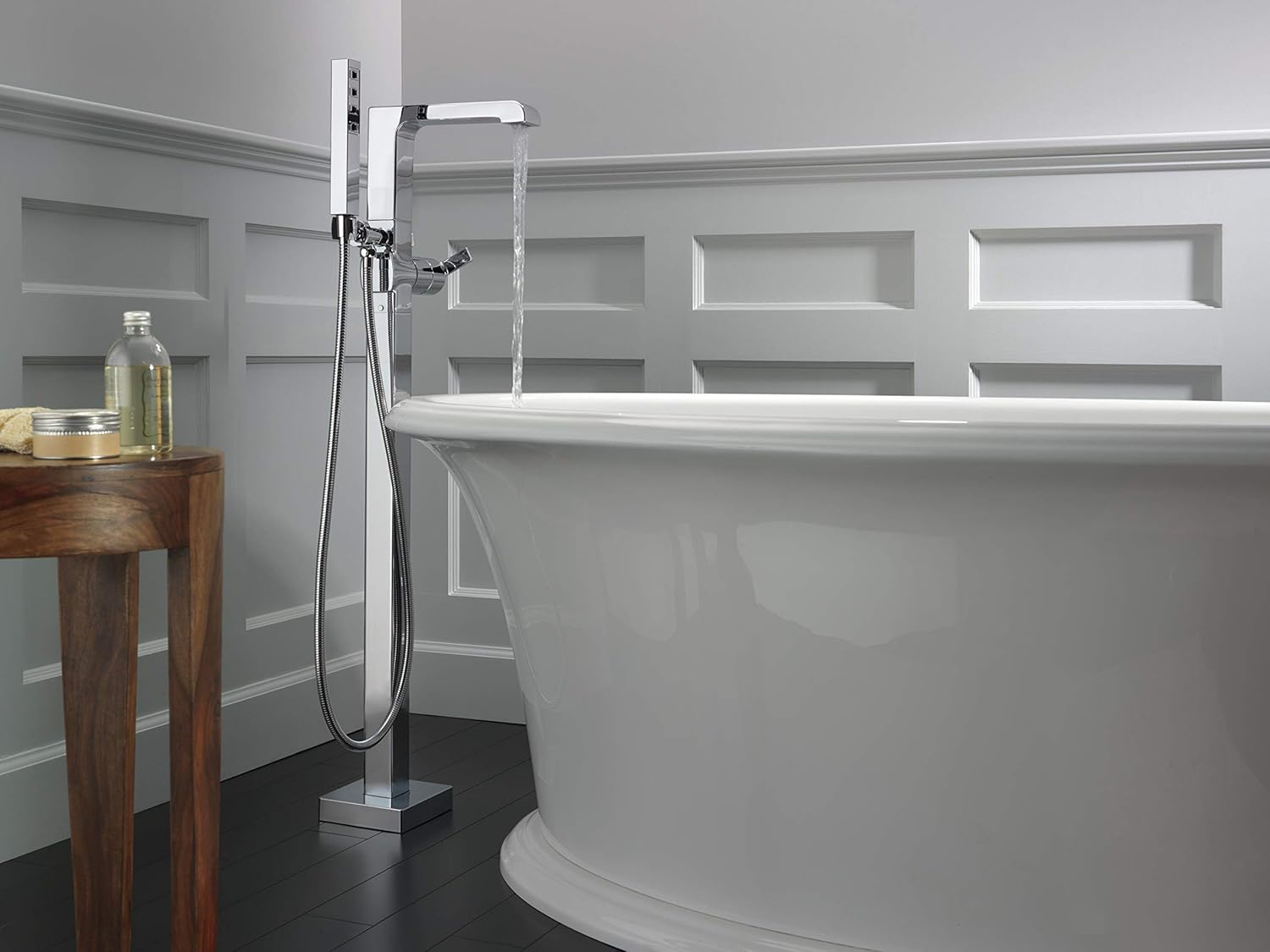Delta Ara Freestanding Tub Faucet with Hand Held Shower, Chrome Floor Mount Tub Filler, Chrome T4767-FL (Valve Not Included)