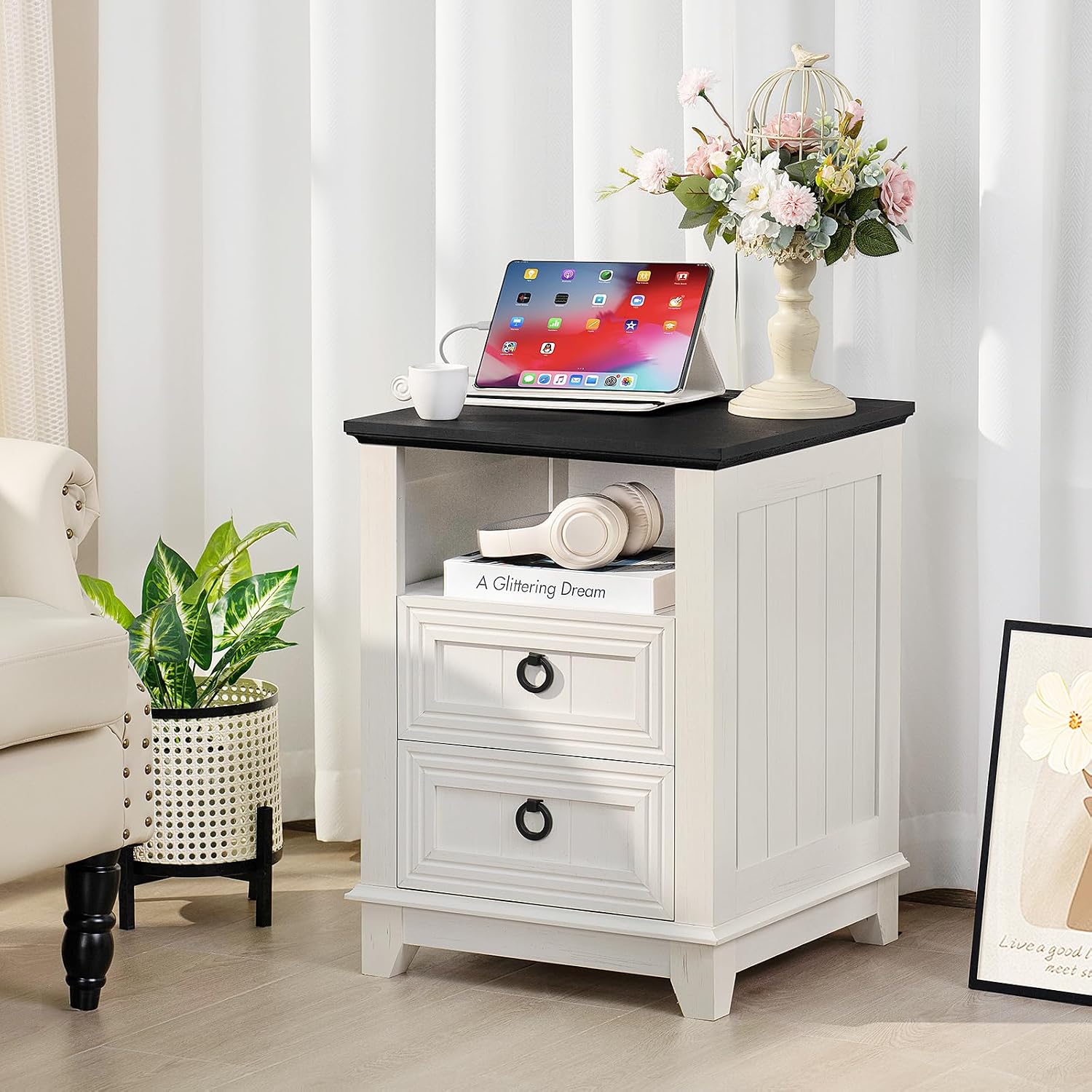 Joaxswe 18' Farmhouse Night Stands Set of 2 with Charging Station, 2 Drawers End Table Dresser for Bedroom， Wooden Nightstand, Bed Side Table with Open Shelf, Bedside Cabinet for Living Room（White）