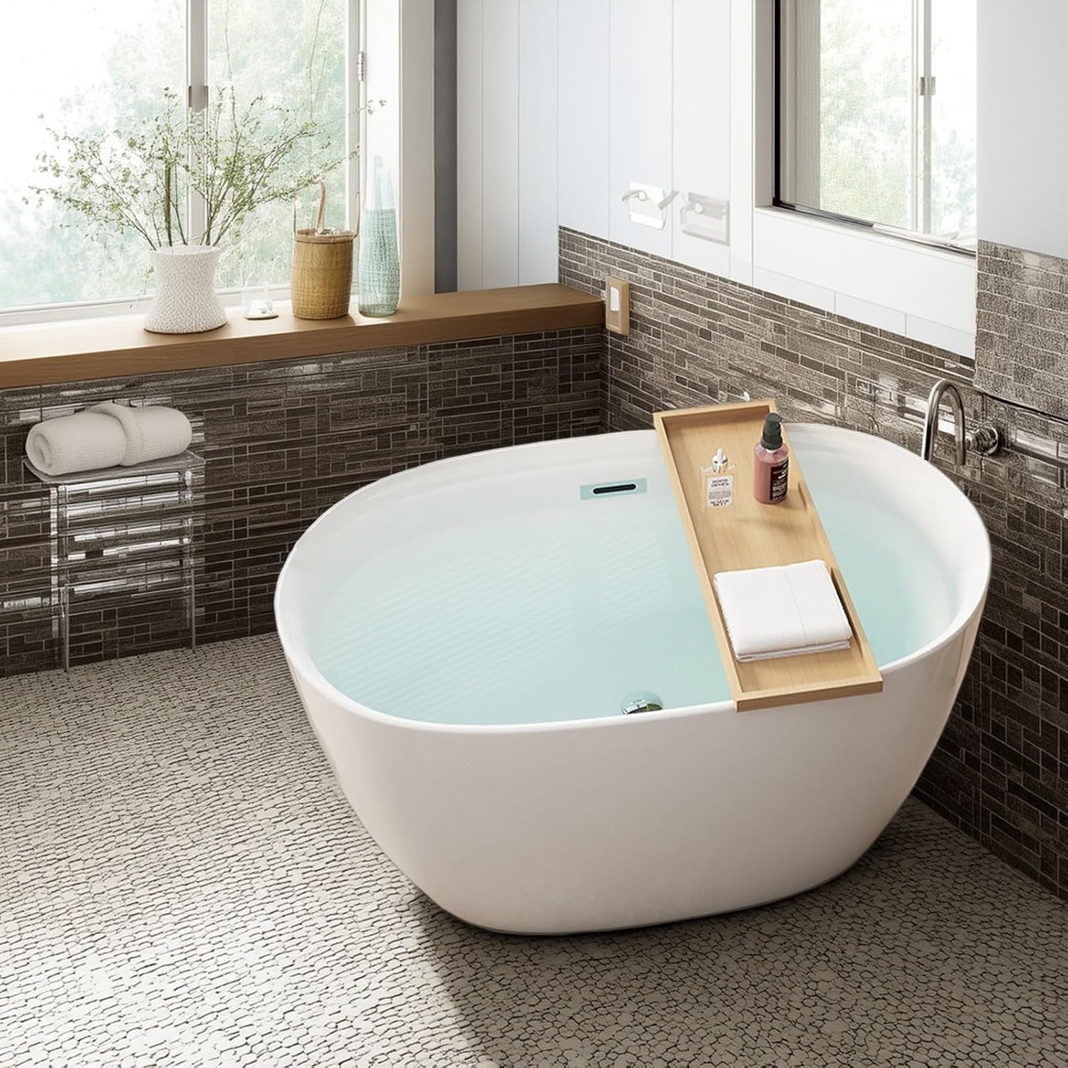 47' Freestanding Bathtub, Acrylic Contemporary Free Standing Tub Oval Shape Soaking Bath Tub with Chrome Overflow & Pop-Up Drain, Gloss White