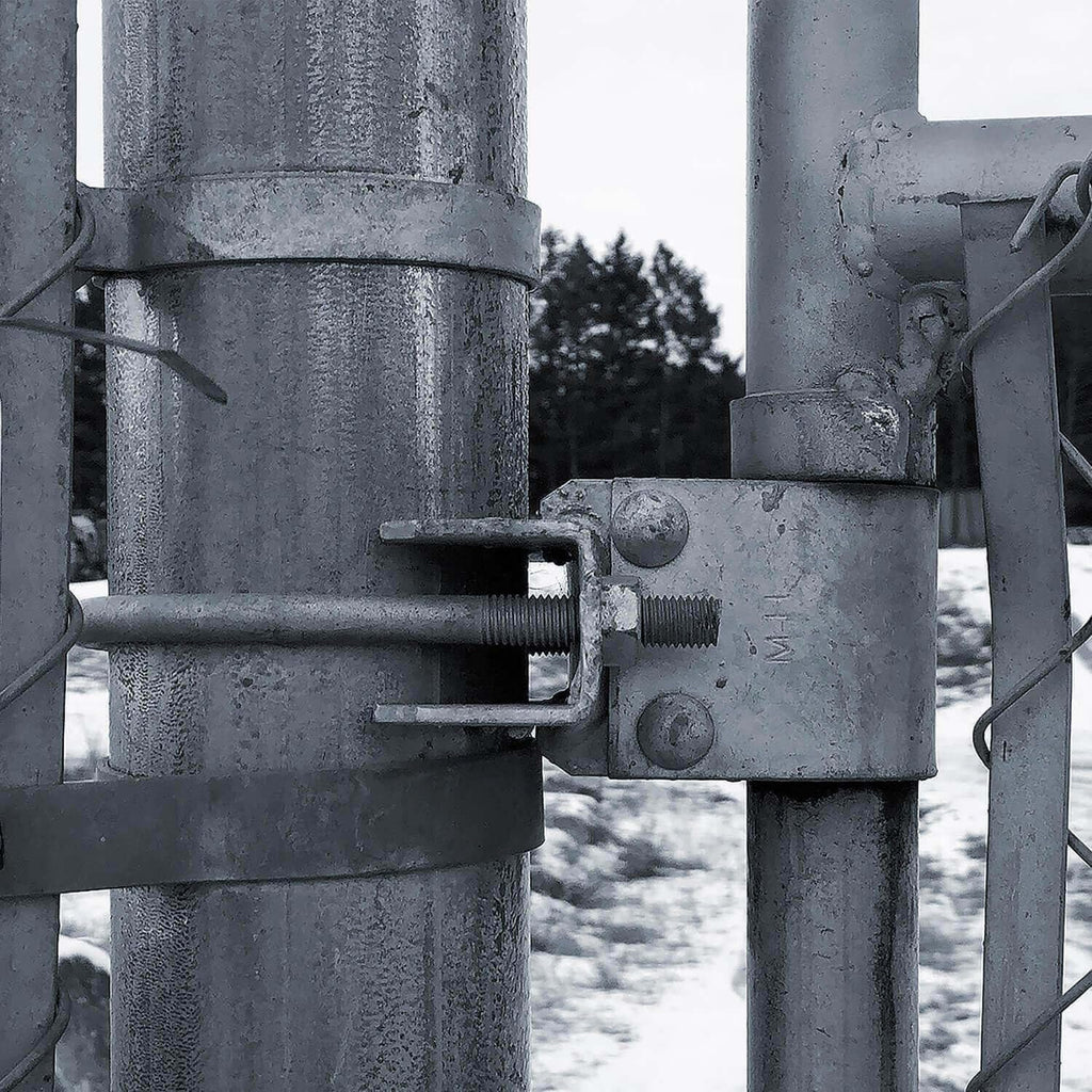 Chain Link Fence Bull Dog Commercial Duty Gate Hinge-for 4-1/2' Outside Diameter Gate Post/Pipe & 1-5/8' Thru 1-7/8' Gate Frames - CASE Qty 10