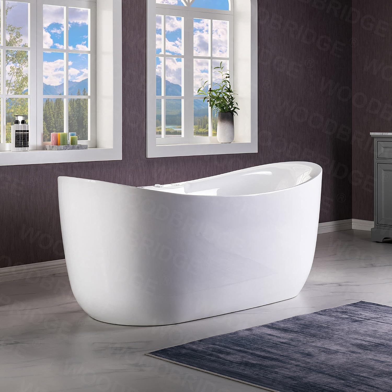 WOODBRIDGE 71' x 31 1/2' Whirlpool Water Jetted and Air Bubble Freestanding Bathtub , B0034