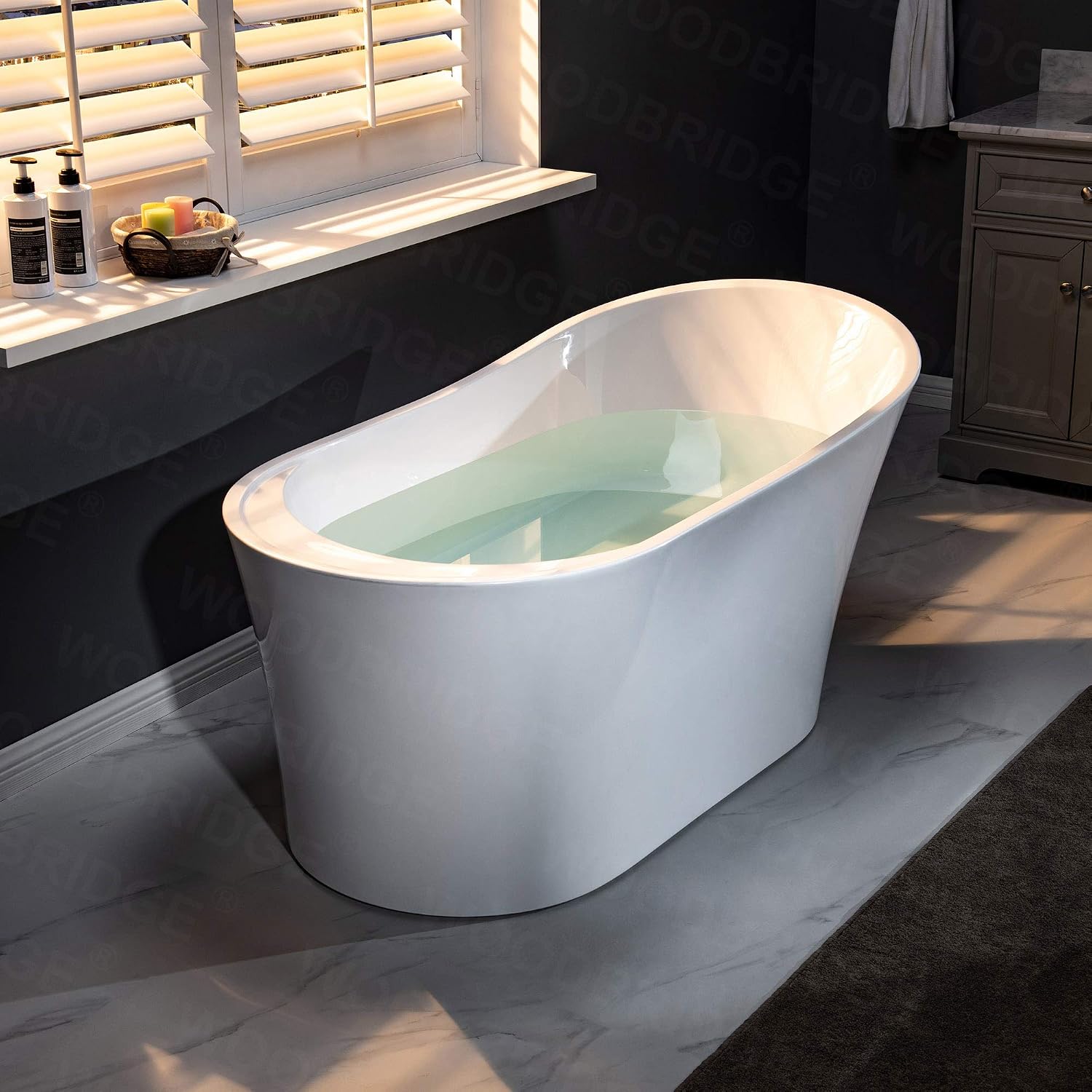 WOODBRIDGE 59' Acrylic Freestanding Bathtub Contemporary Soaking Tub with Chrome Overflow and Drain B0083-C-Drain &O,White